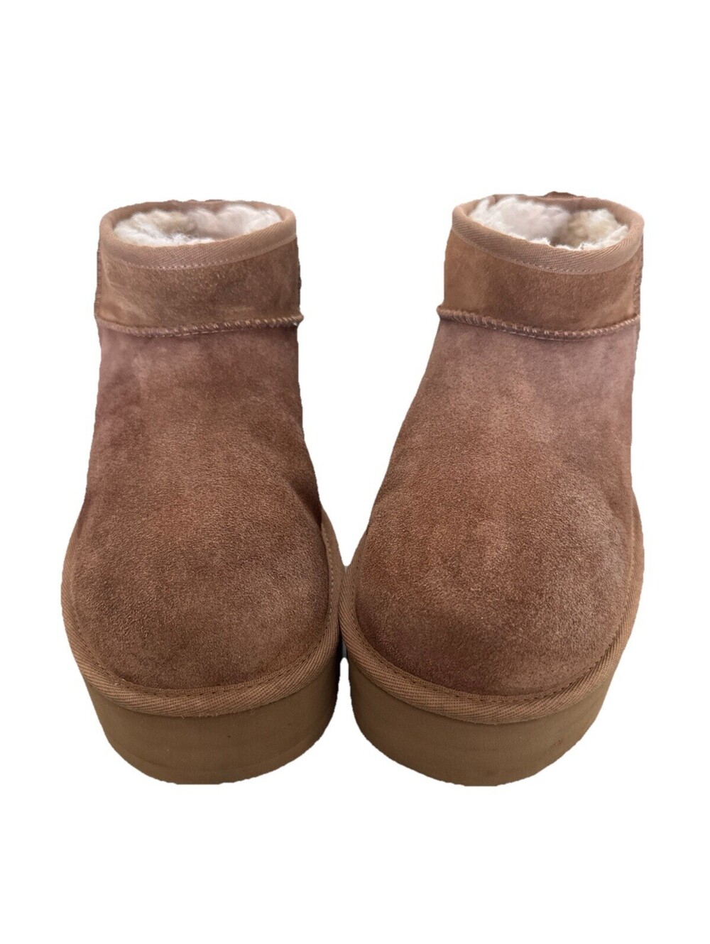 UGG Woman Platform Ankle Length Boots Size 10 1135092